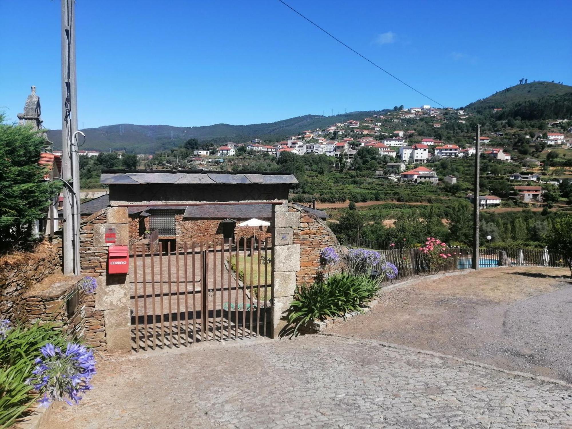 Casa De Campo "Quinta Do Cadafaz" Alvarenga Bagian luar foto